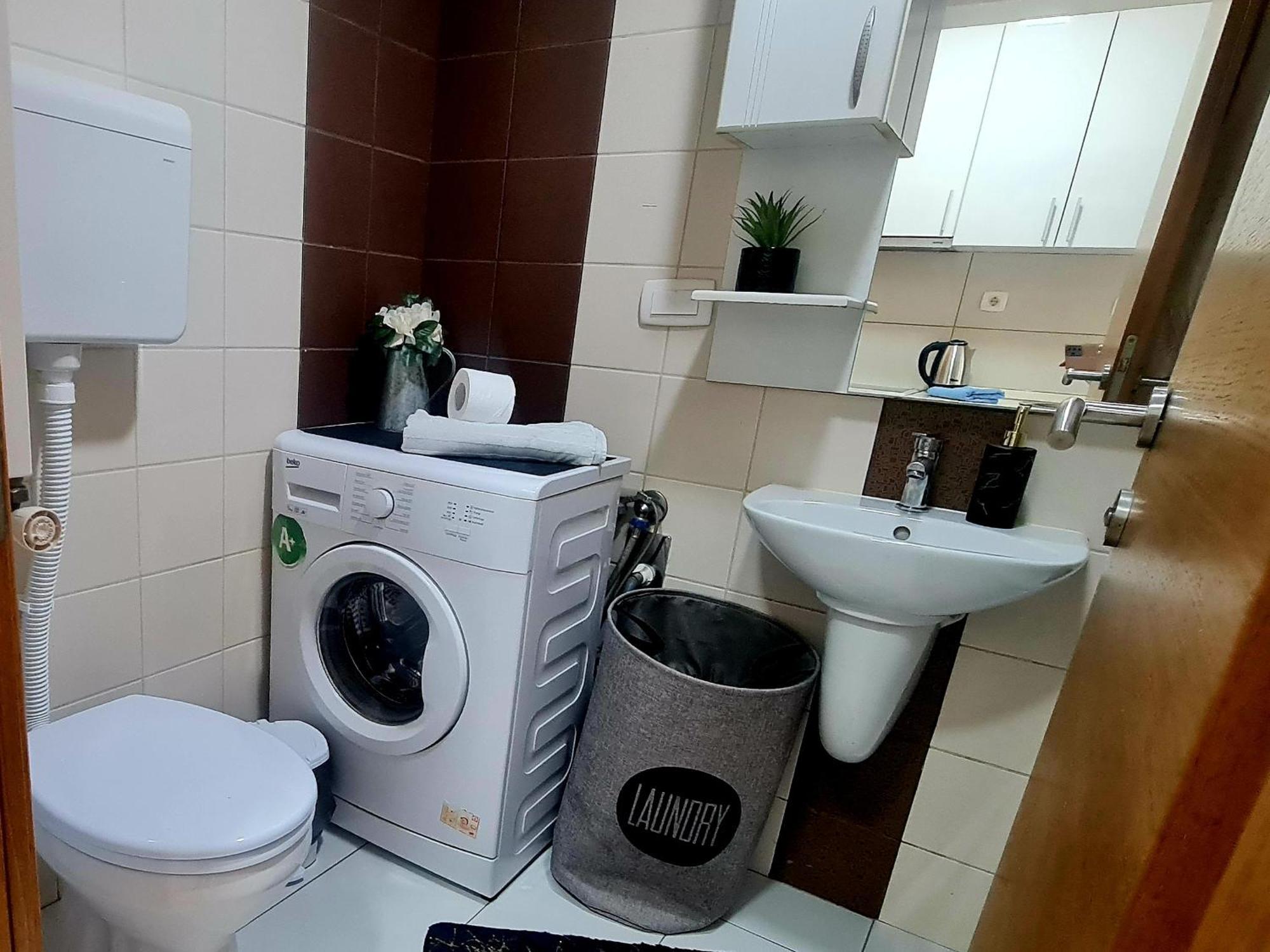 Kralj Studio Jagodina Exteriör bild